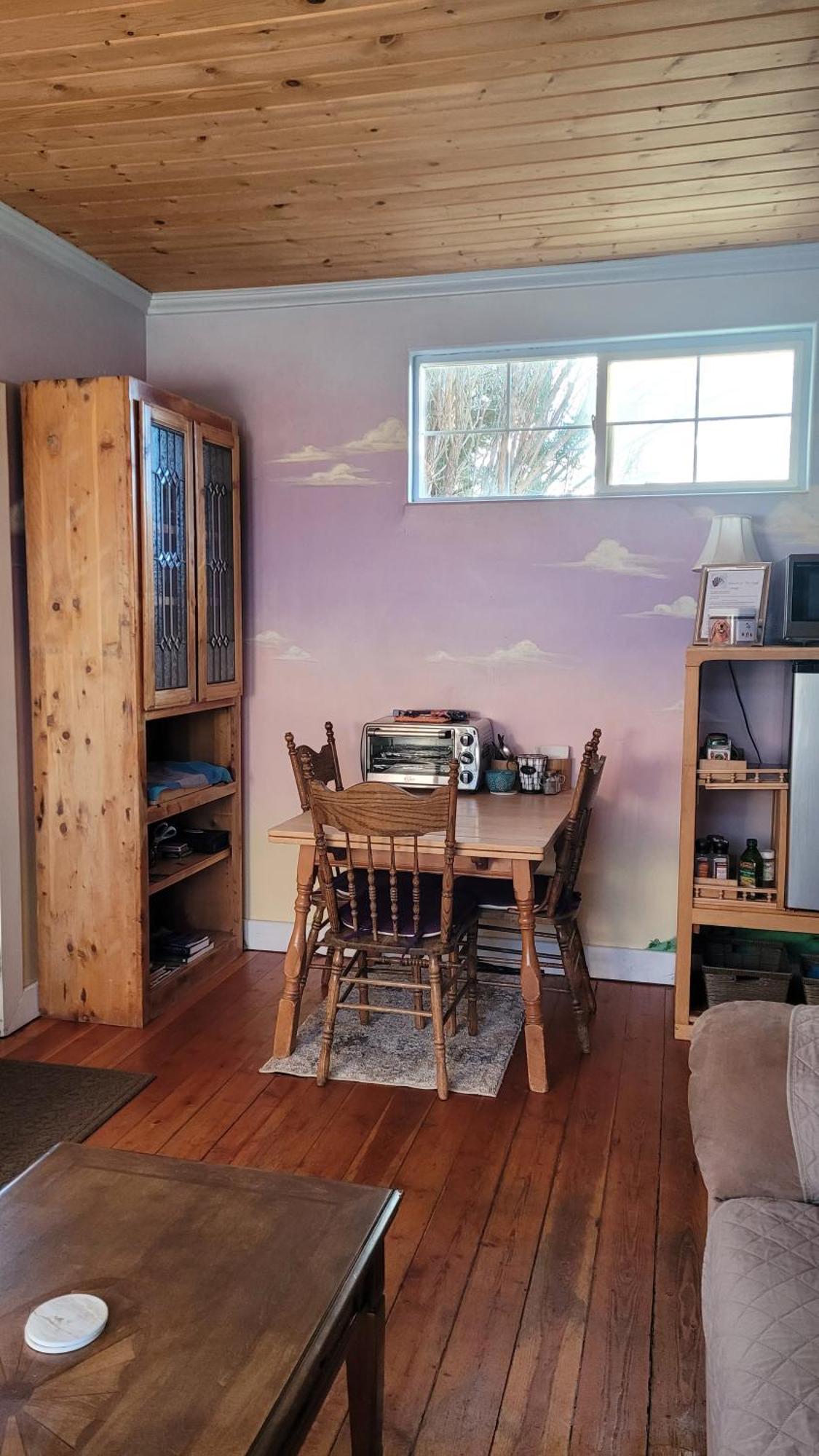 Angel Cottage With A Sauna Or The Cozy With A Jacuzzi Tub, Both Are Studios With A View Of Mount Shasta Habitación foto